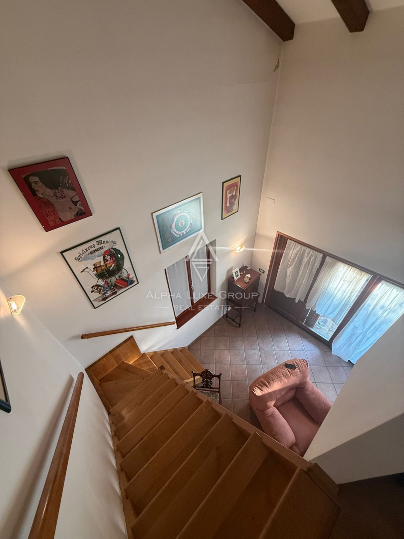 Istria, Buie: Casa in pietra con giardino