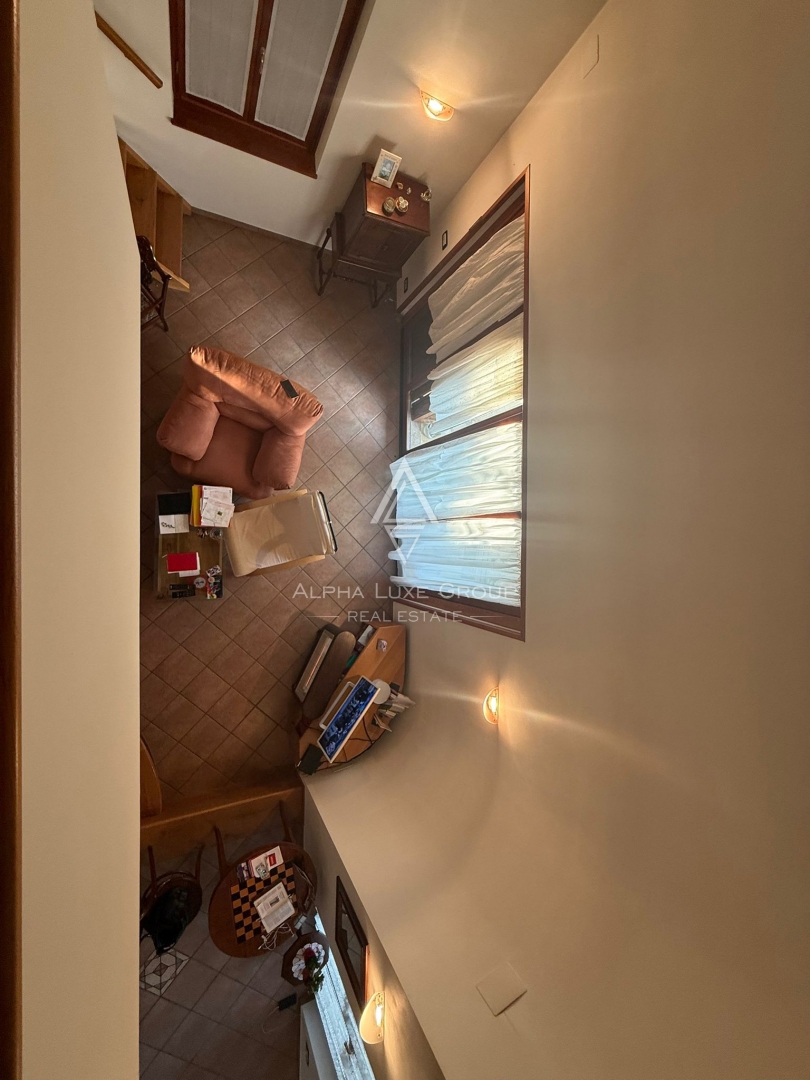 Istria, Buie: Casa in pietra con giardino