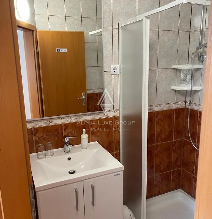 Istria, Medulin: Casa con appartmani vicino mare