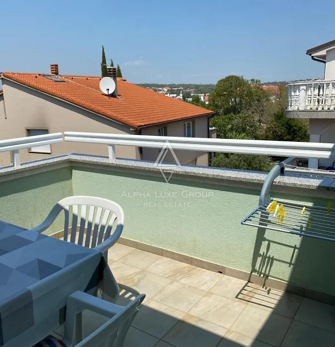 Istria, Medulin: Casa con appartmani vicino mare