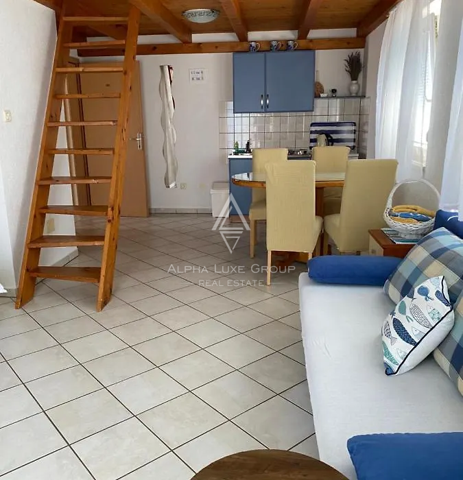 Istria, Medulin: Casa con appartmani vicino mare