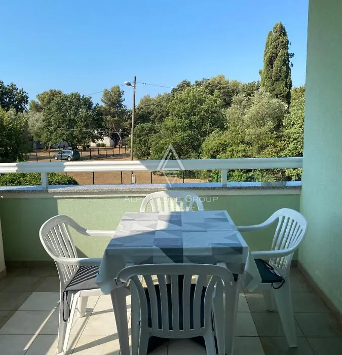 Istria, Medulin: Casa con appartmani vicino mare