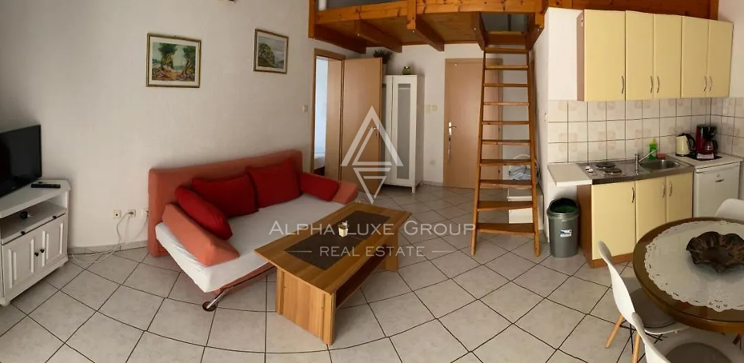 Istria, Medulin: Casa con appartmani vicino mare