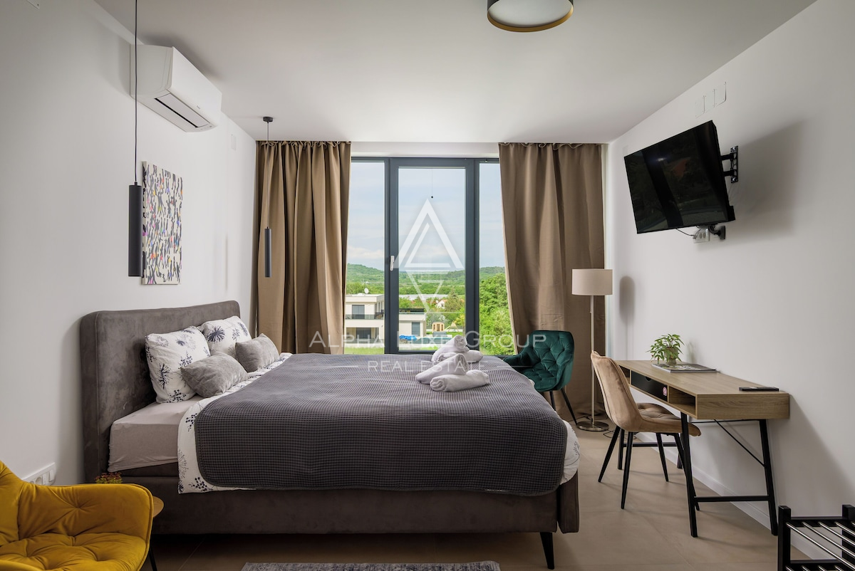 Istria, Rovinj: Villa moderna con piscina, privacy