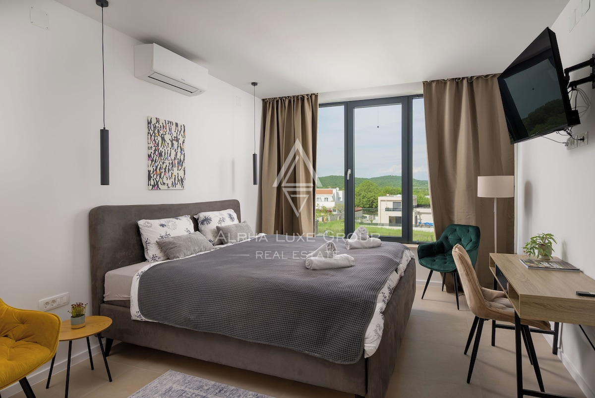 Istria, Rovinj: Villa moderna con piscina, privacy