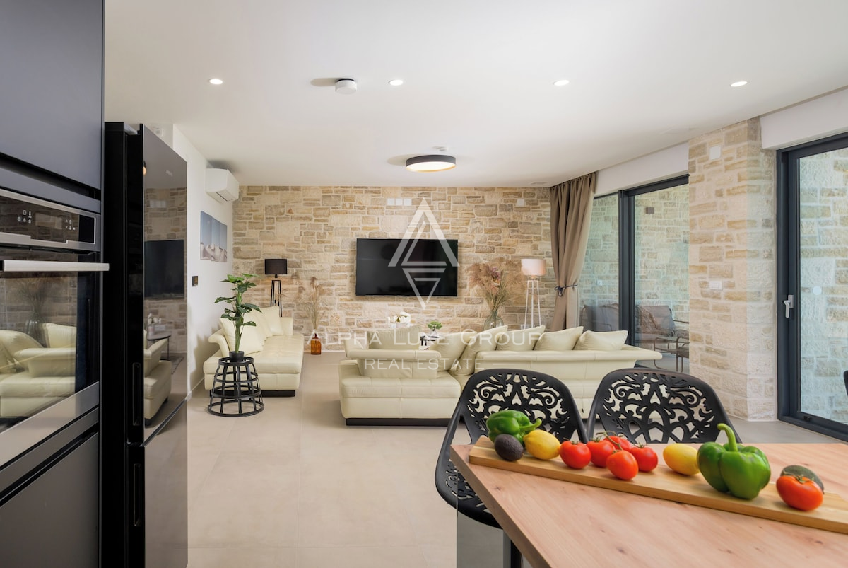 Istria, Rovinj: Villa moderna con piscina, privacy