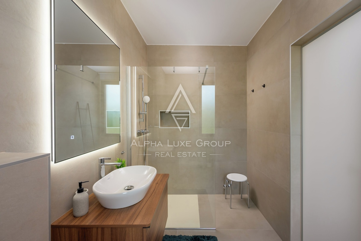 Istria, Rovinj: Villa moderna con piscina, privacy