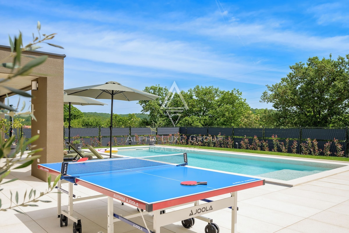 Istria, Rovinj: Villa moderna con piscina, privacy