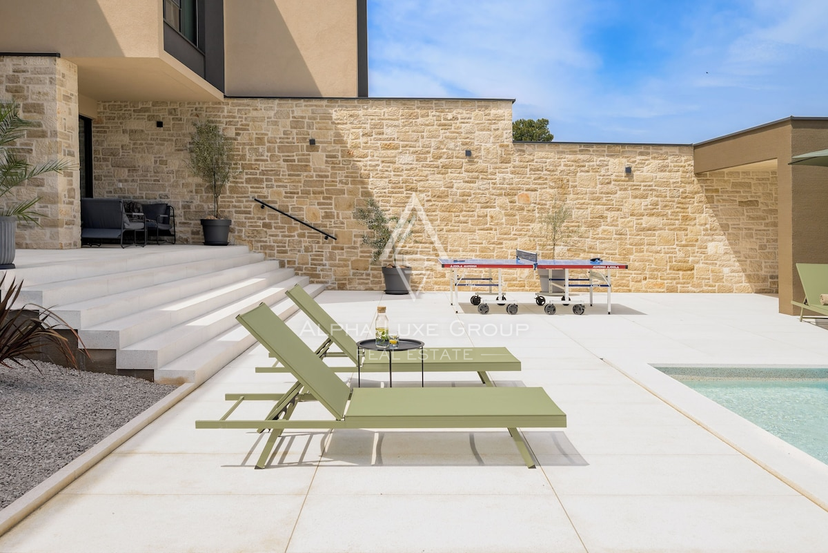 Istria, Rovinj: Villa moderna con piscina, privacy