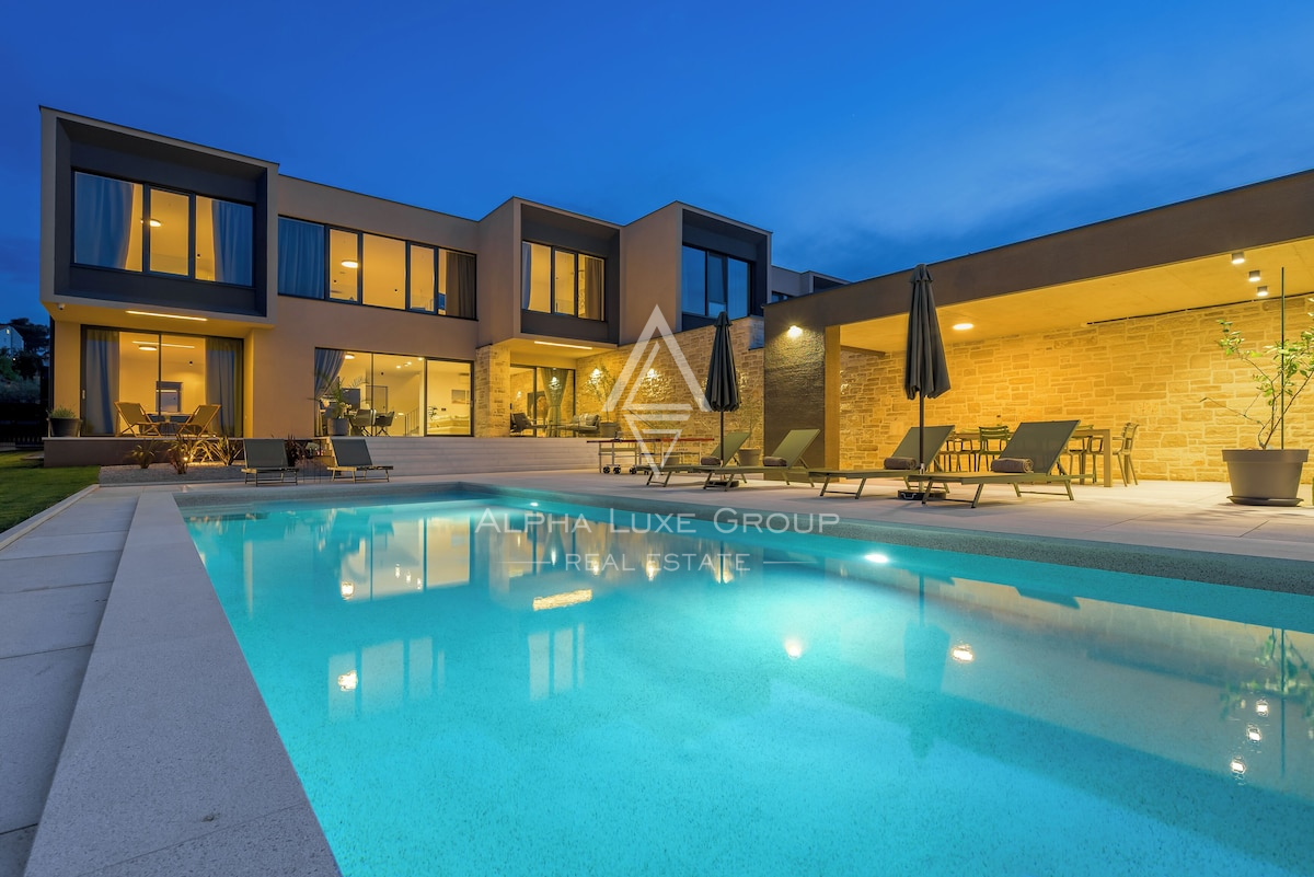 Istria, Rovinj: Villa moderna con piscina, privacy