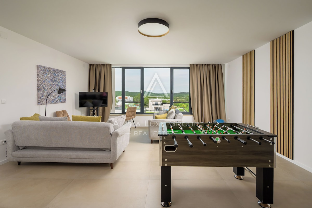 Istria, Rovinj: Villa moderna con piscina, privacy