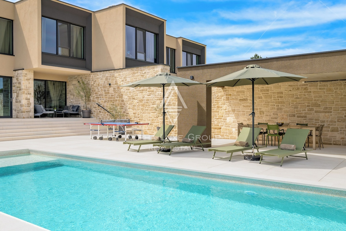 Istria, Rovinj: Villa moderna con piscina, privacy