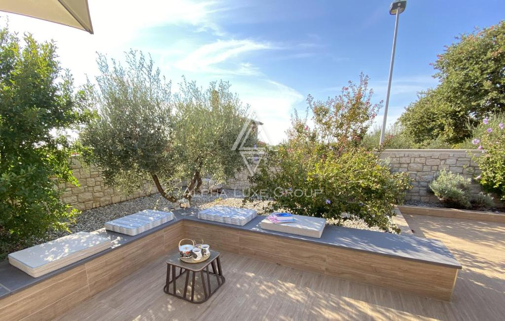 Istria, Umag: Casa moderna di design con piscina