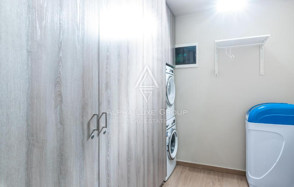 Istria, Umag: Casa moderna di design con piscina