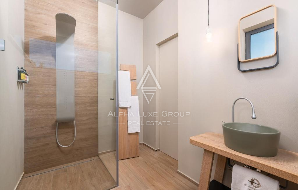 Istria, Umag: Casa moderna di design con piscina