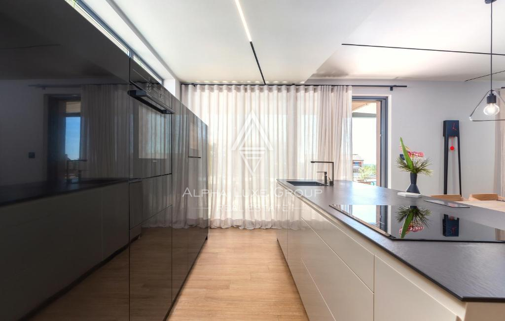 Istria, Umag: Casa moderna di design con piscina