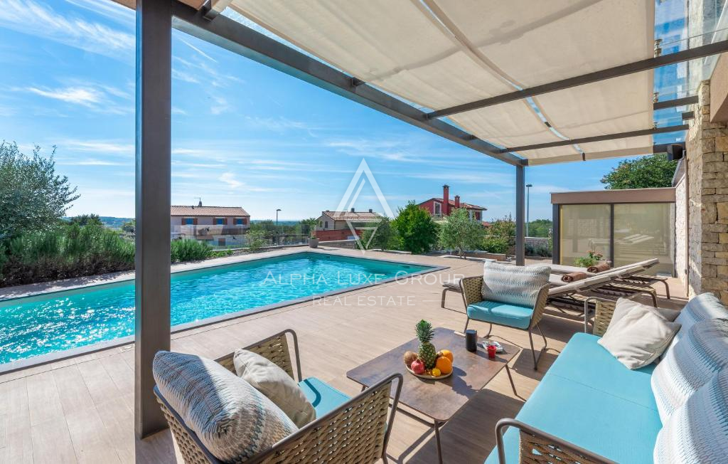 Istria, Umag: Casa moderna di design con piscina