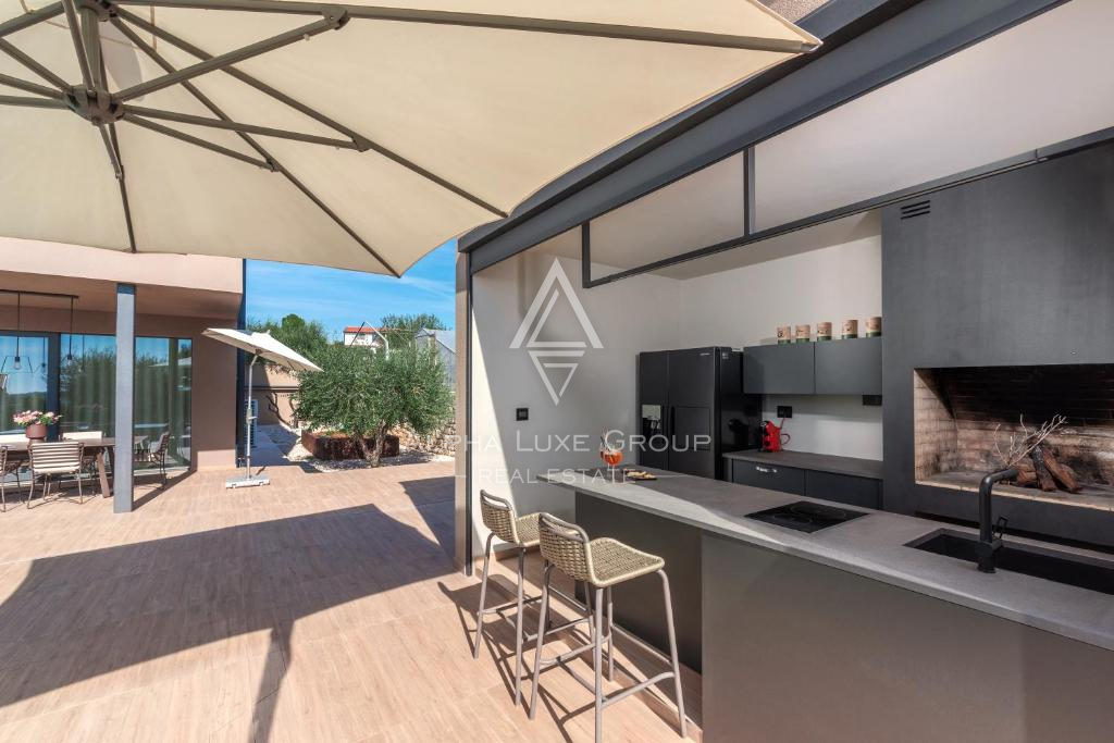 Istria, Umag: Casa moderna di design con piscina