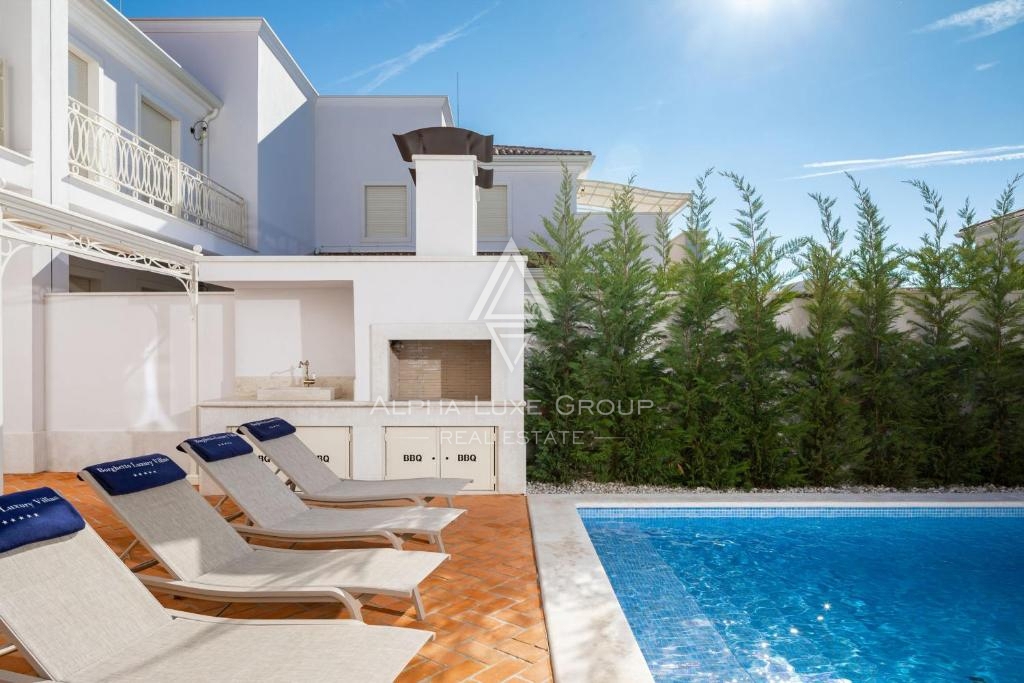 Istria, Poreč – Villa di lusso con 4 camere e piscina
