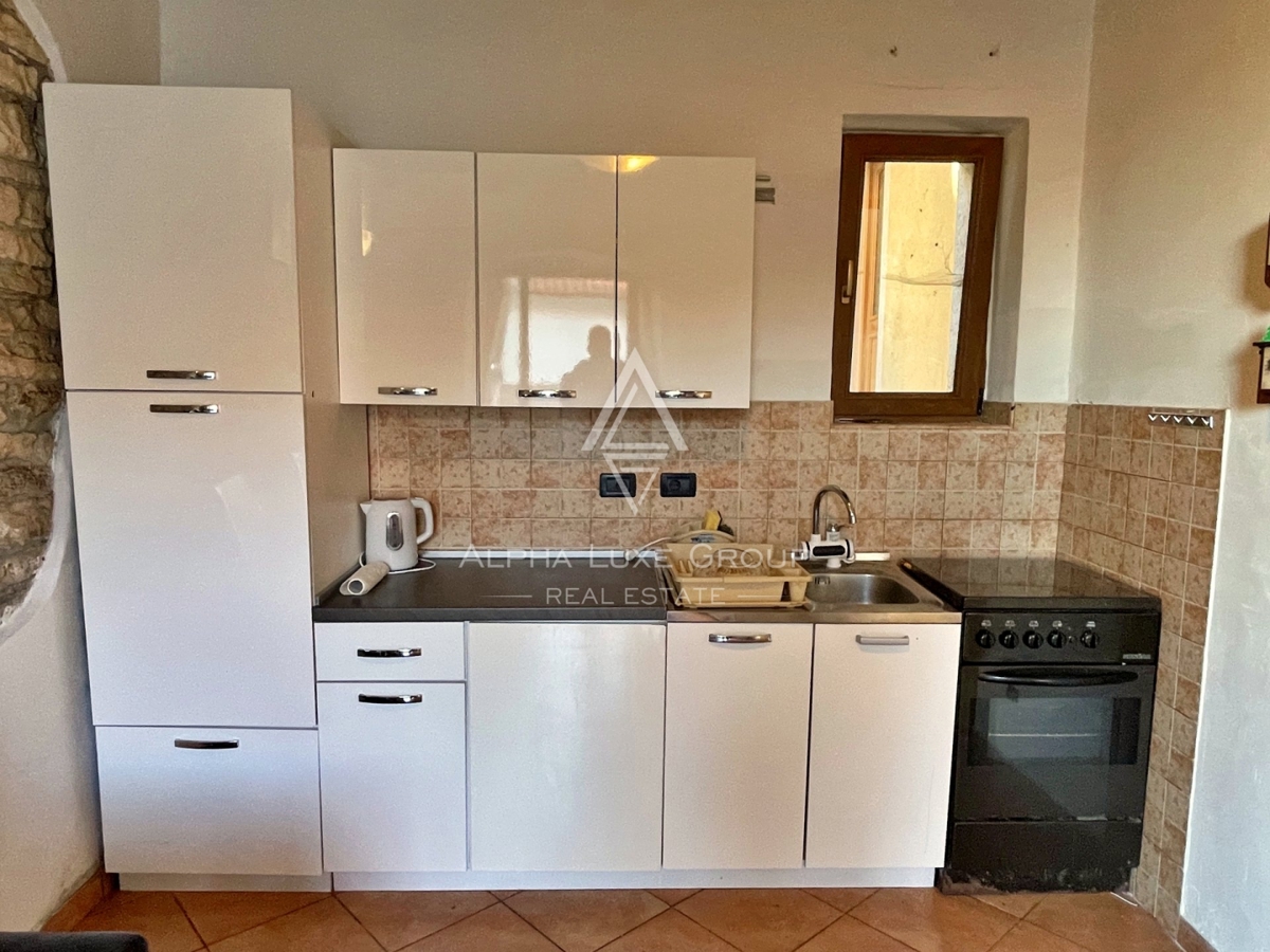Istria, Žminj – Casa a schiera ristrutturata in posizione centrale in vendita
