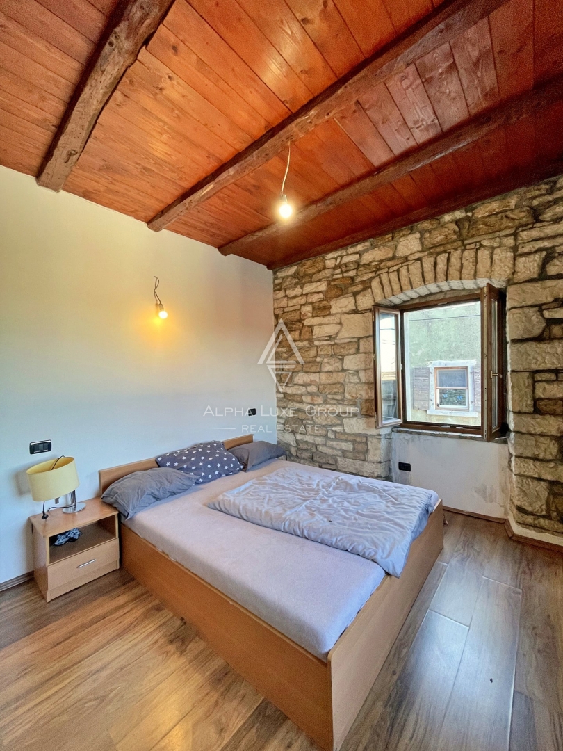 Istria, Žminj – Casa a schiera ristrutturata in posizione centrale in vendita