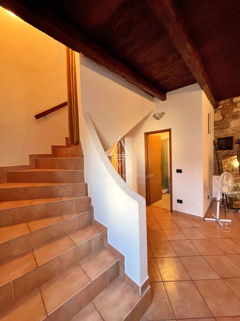 Istria, Žminj – Casa a schiera ristrutturata in posizione centrale in vendita