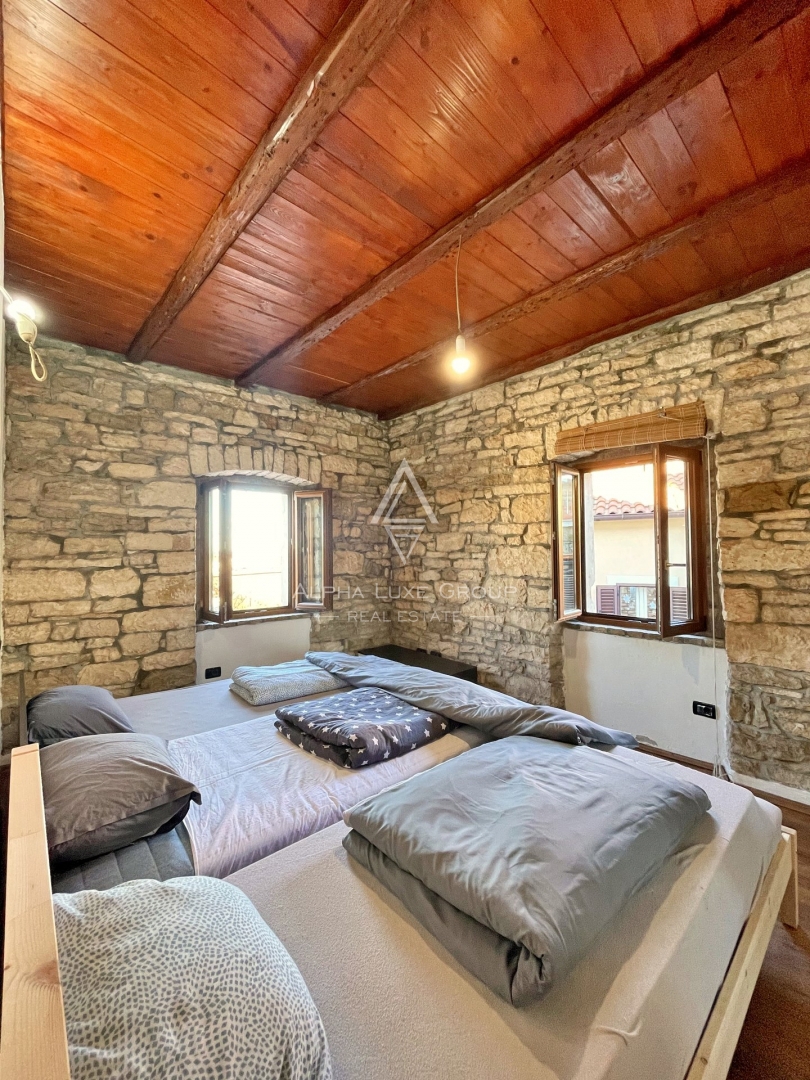 Istria, Žminj – Casa a schiera ristrutturata in posizione centrale in vendita