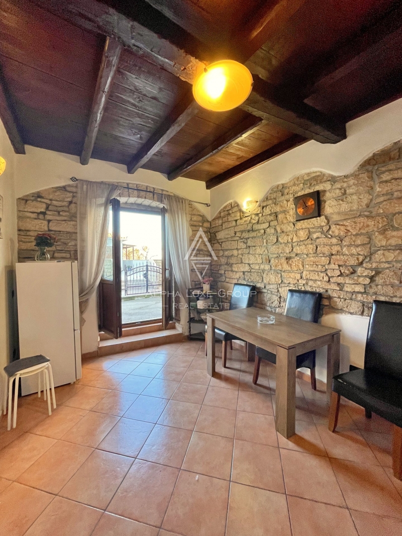 Istria, Žminj – Casa a schiera ristrutturata in posizione centrale in vendita