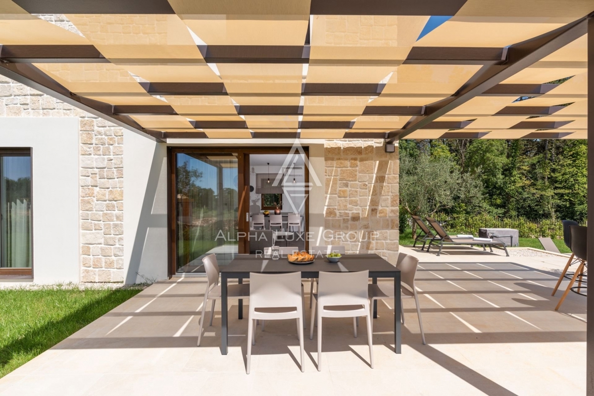 Višnjan, Istria - Villa di lusso in pietra in un contesto sereno