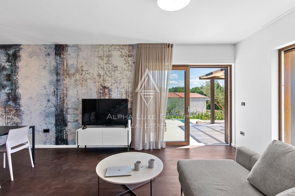 Višnjan, Istria - Villa di lusso in pietra in un contesto sereno