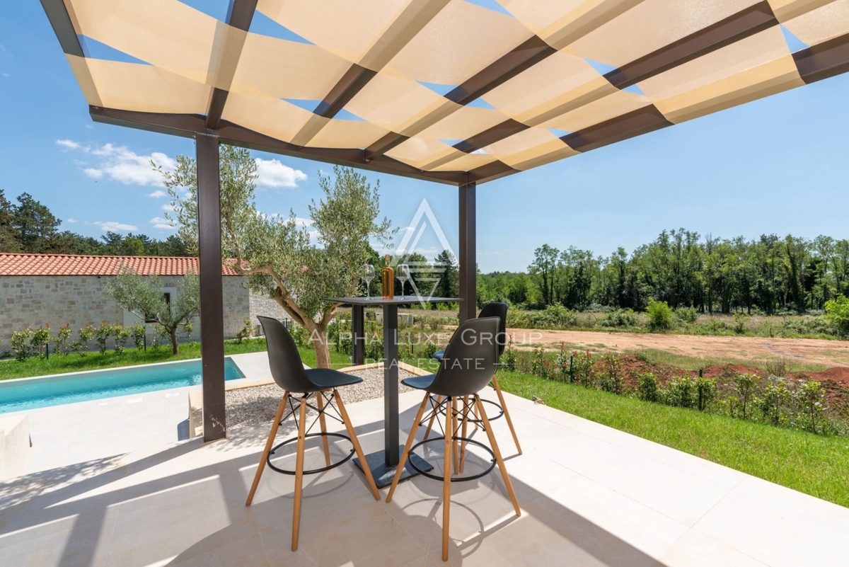 Višnjan, Istria - Villa di lusso in pietra in un contesto sereno