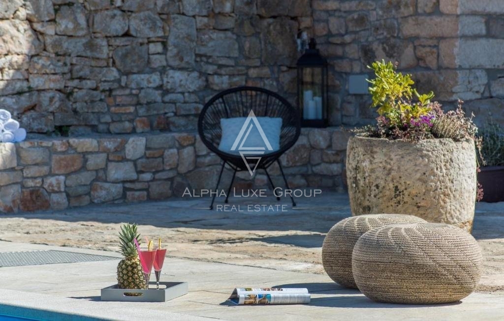 Istria, Lovreč: Autentica villa in pietra con ampio giardino