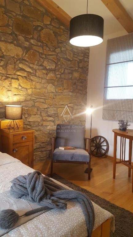 Istria, Labin - Villa in pietra contemporanea con piscina in vendita