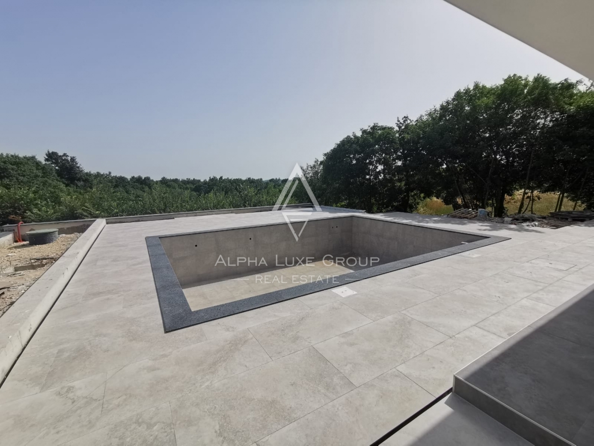 Svetvinčenat, Smoljanci - Nuova villa moderna con piscina in vendita