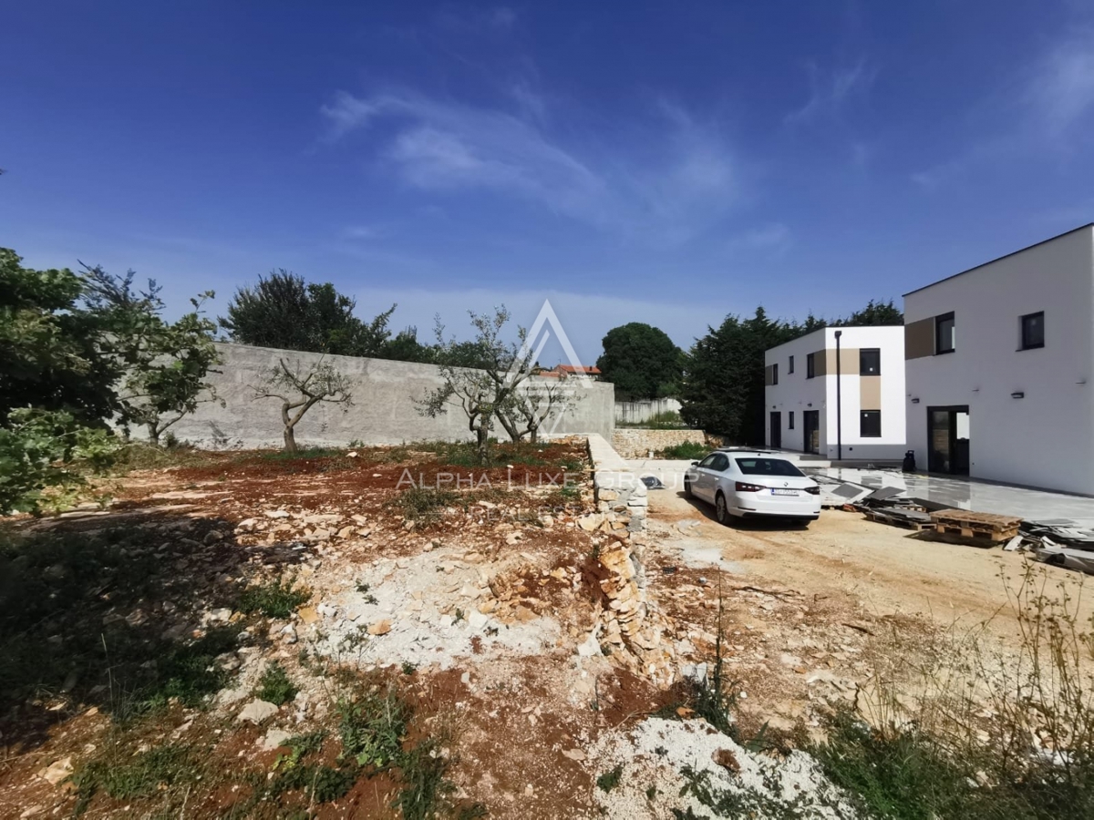 Svetvinčenat, Smoljanci - Nuova villa moderna con piscina in vendita