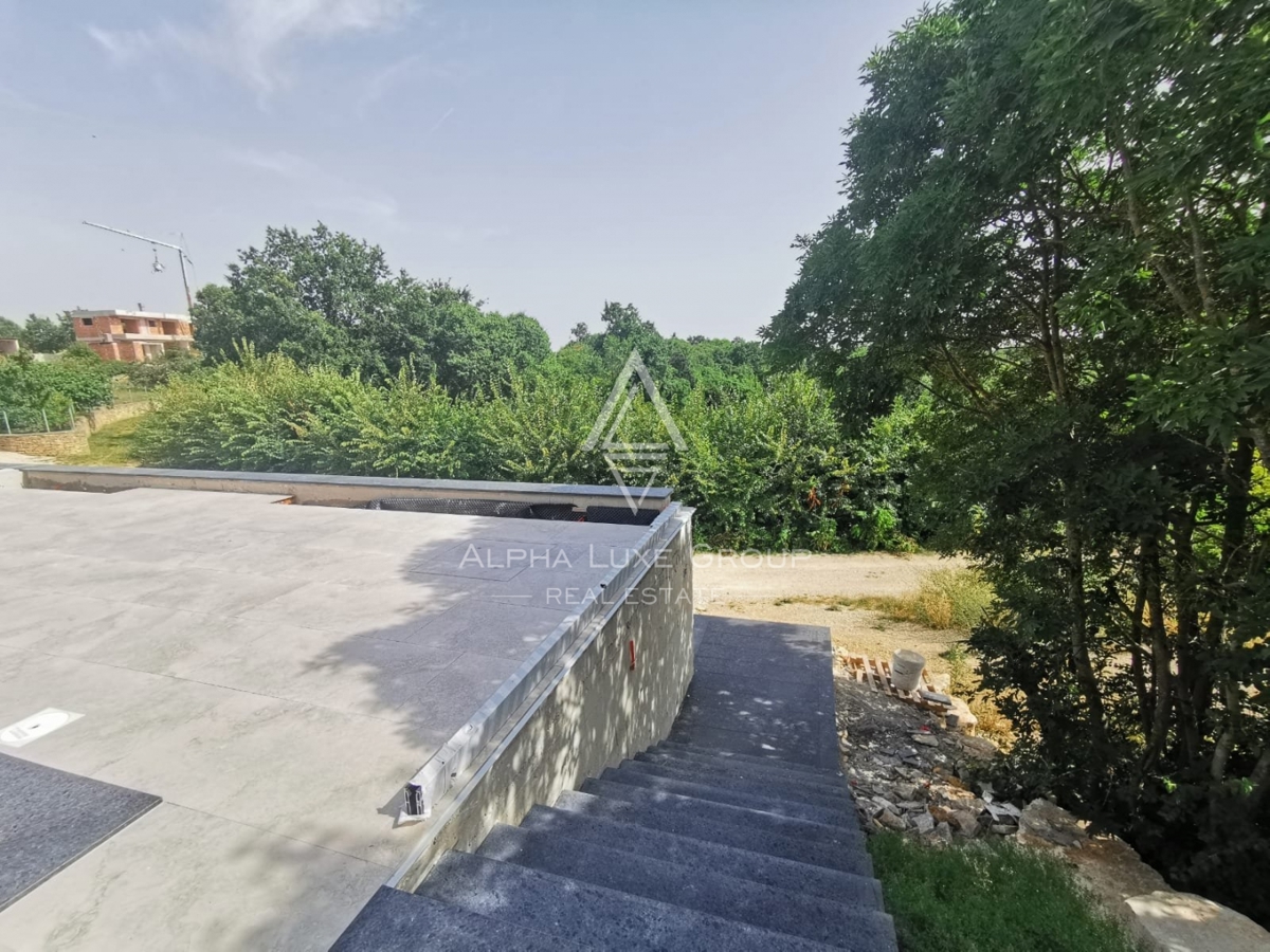 Svetvinčenat, Smoljanci - Nuova villa moderna con piscina in vendita