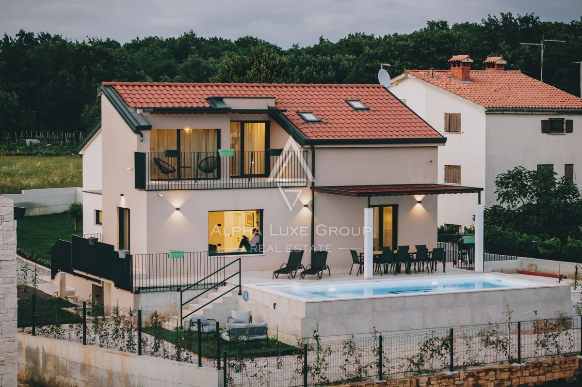 Nuova casa con piscina, Istria, Poreč