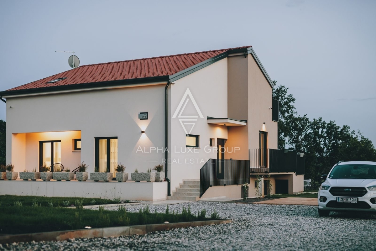 Nuova casa con piscina, Istria, Poreč
