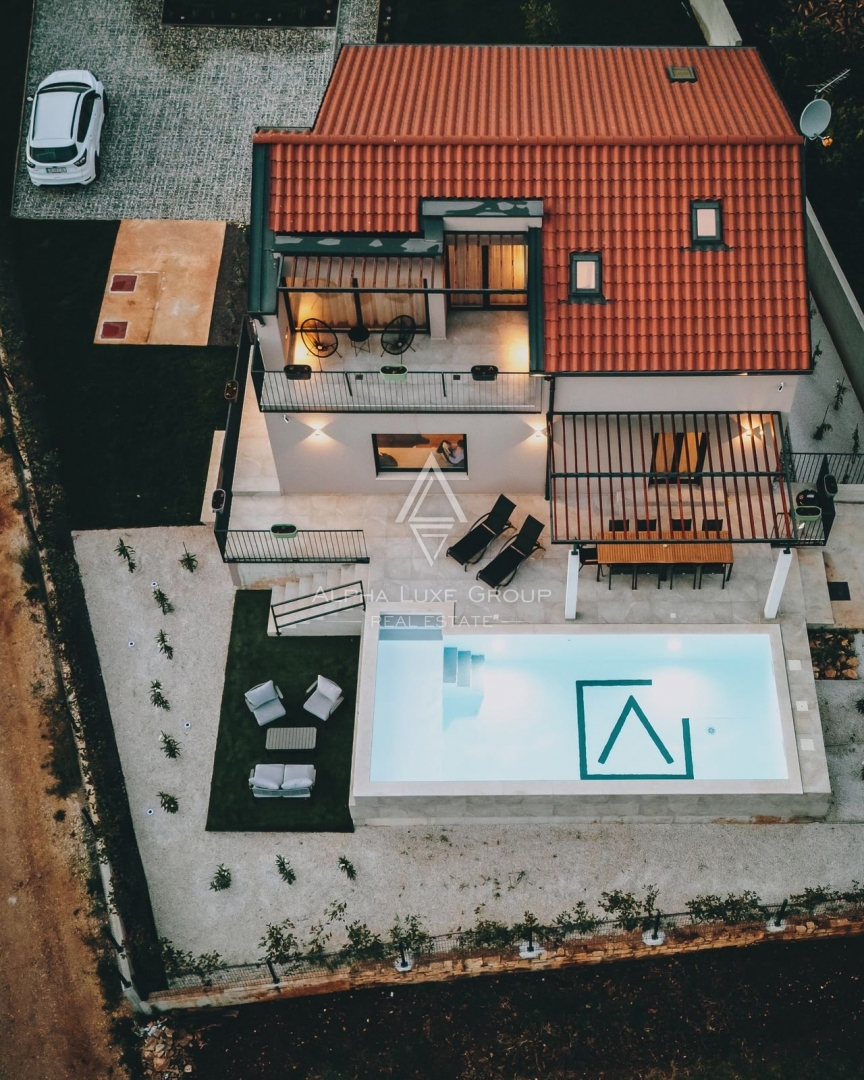 Nuova casa con piscina, Istria, Poreč