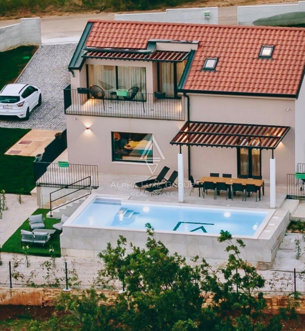 Nuova casa con piscina, Istria, Poreč