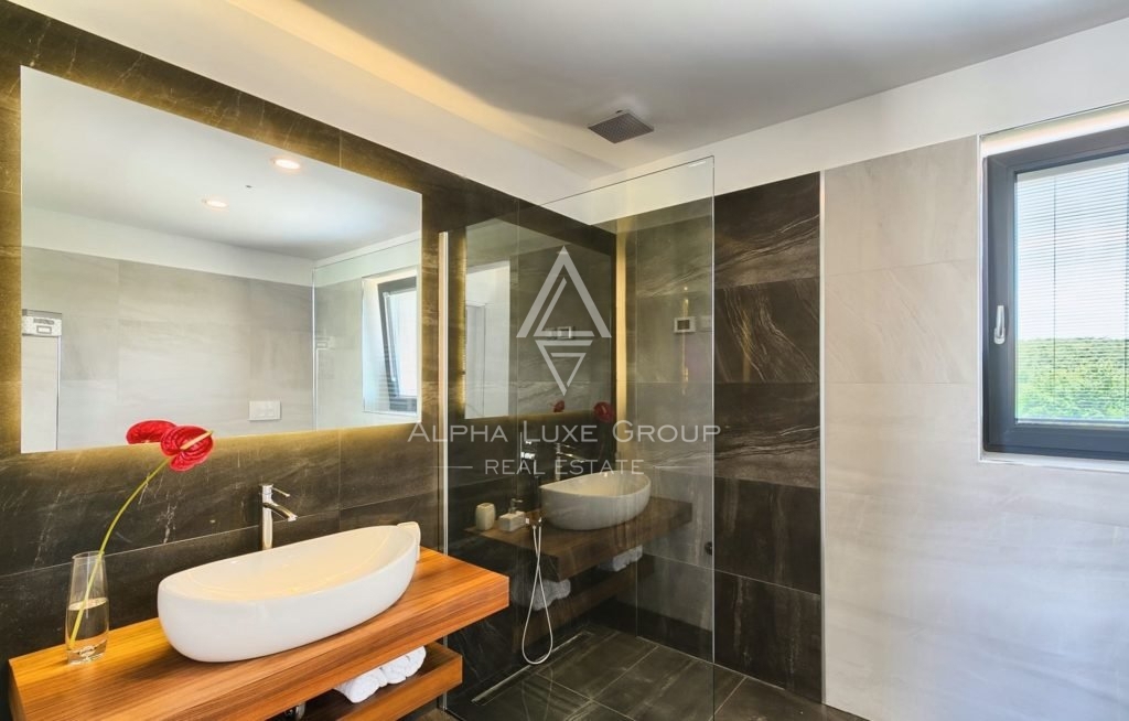 Moderna villa di lusso con vista panoramica sul mare, Visignano, ISTRIA