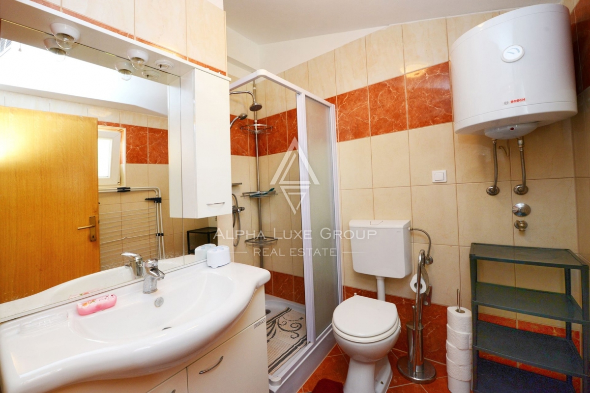 Casa di charme con tre appartamenti, Istria, Parenzo