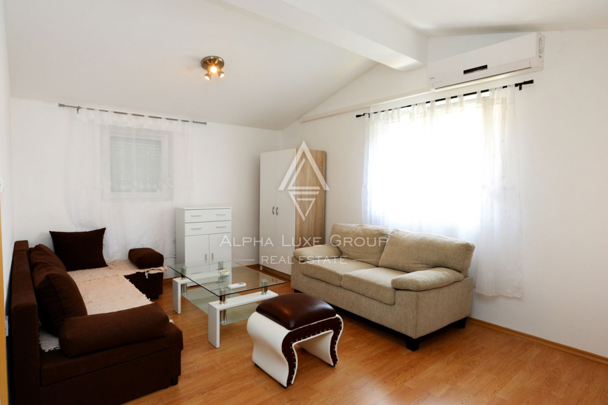 Casa di charme con tre appartamenti, Istria, Parenzo