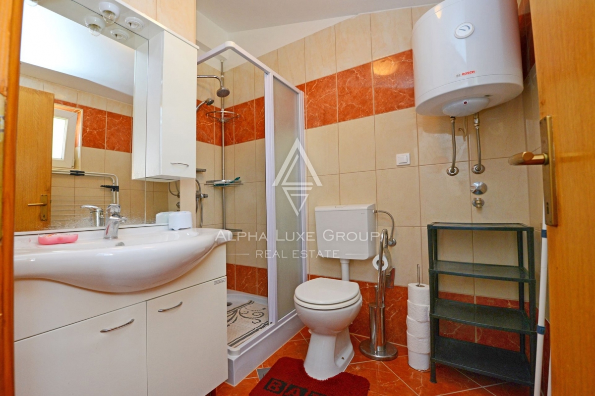 Casa di charme con tre appartamenti, Istria, Parenzo