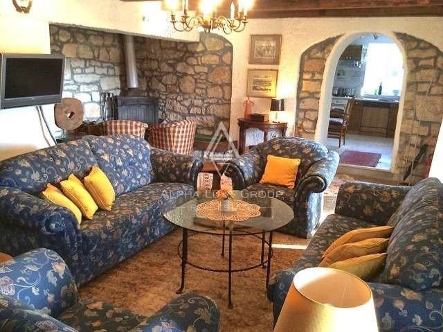 Bella villa in pietra su un ampio terreno con vigneto, Poreč, ISTRA