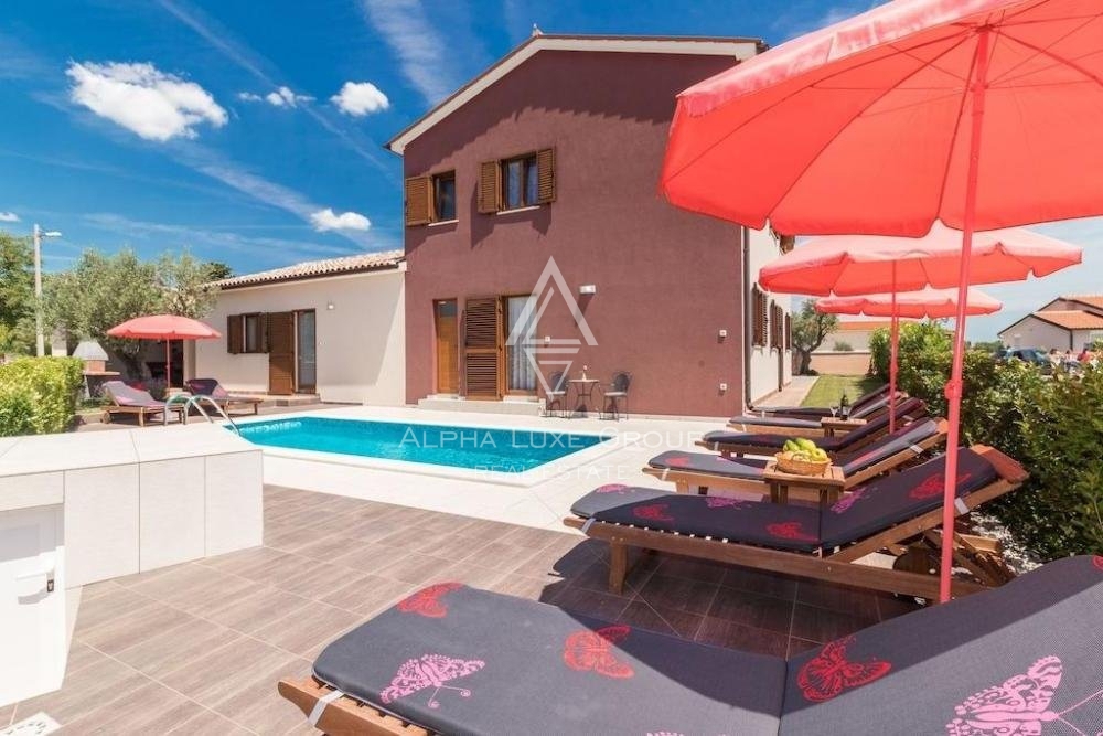 Spaziosa villa con piscina, Istria, Svetvinčenat