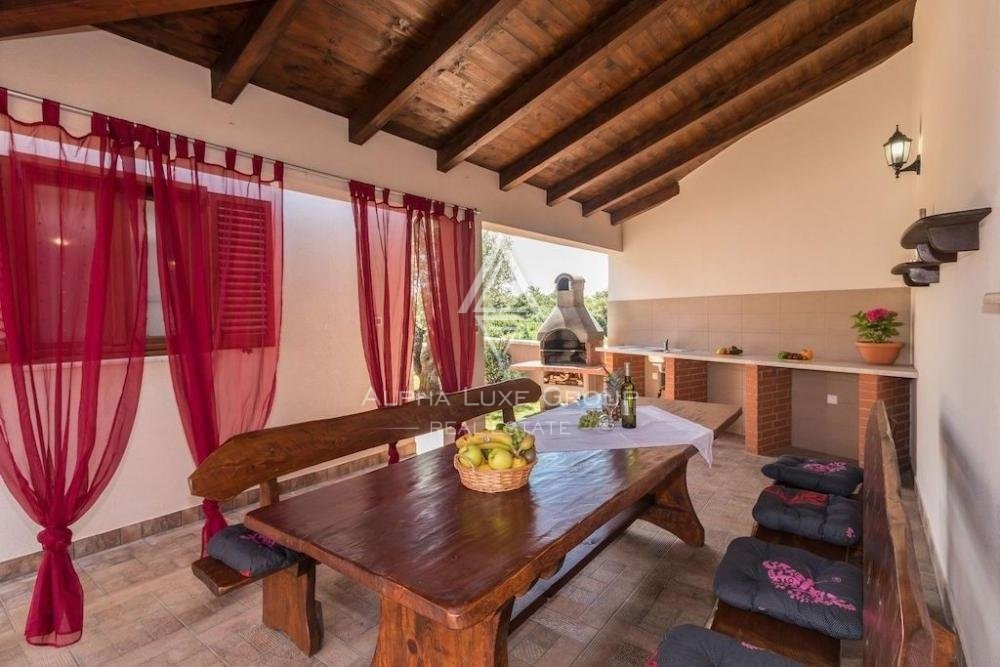 Spaziosa villa con piscina, Istria, Svetvinčenat