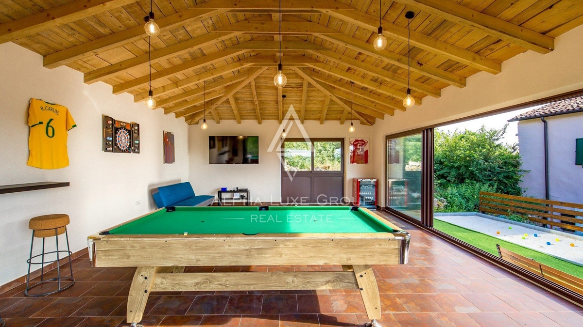 Casa rustica in pietra con piscina, Istria, Tinjan