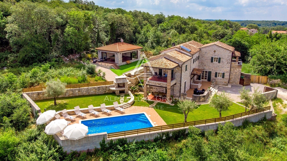 Casa rustica in pietra con piscina, Istria, Tinjan
