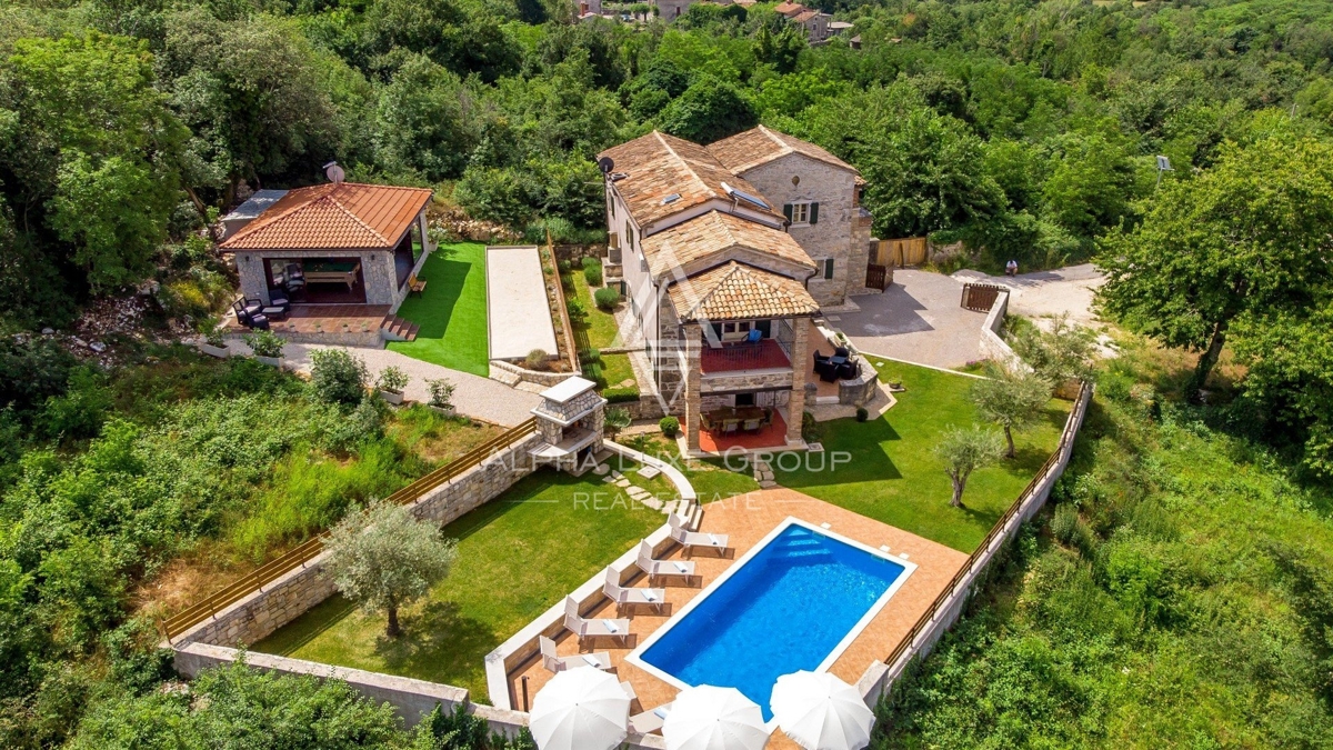 Casa rustica in pietra con piscina, Istria, Tinjan